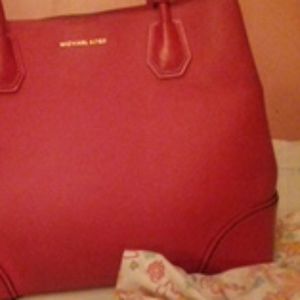 Michael kors purse